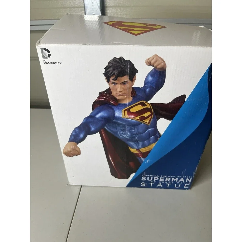 Superman The Man Of Steel Kenneth Rocafort Statue DC Collectibles 1538/5200